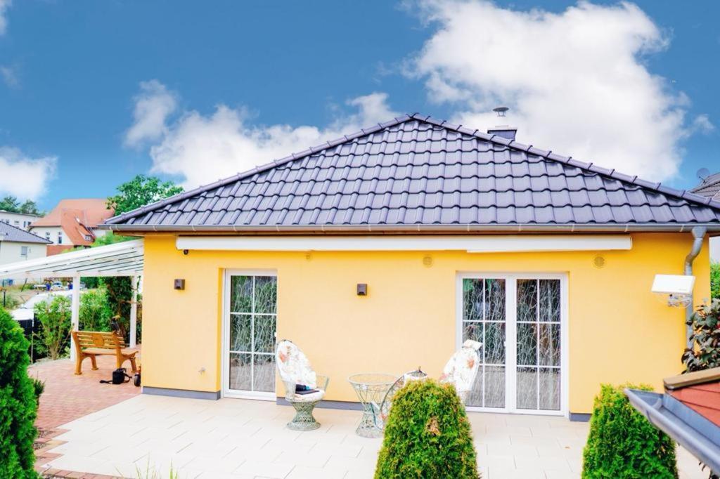 Haeuschen Am Waldrand Villa Тойпиц Екстериор снимка